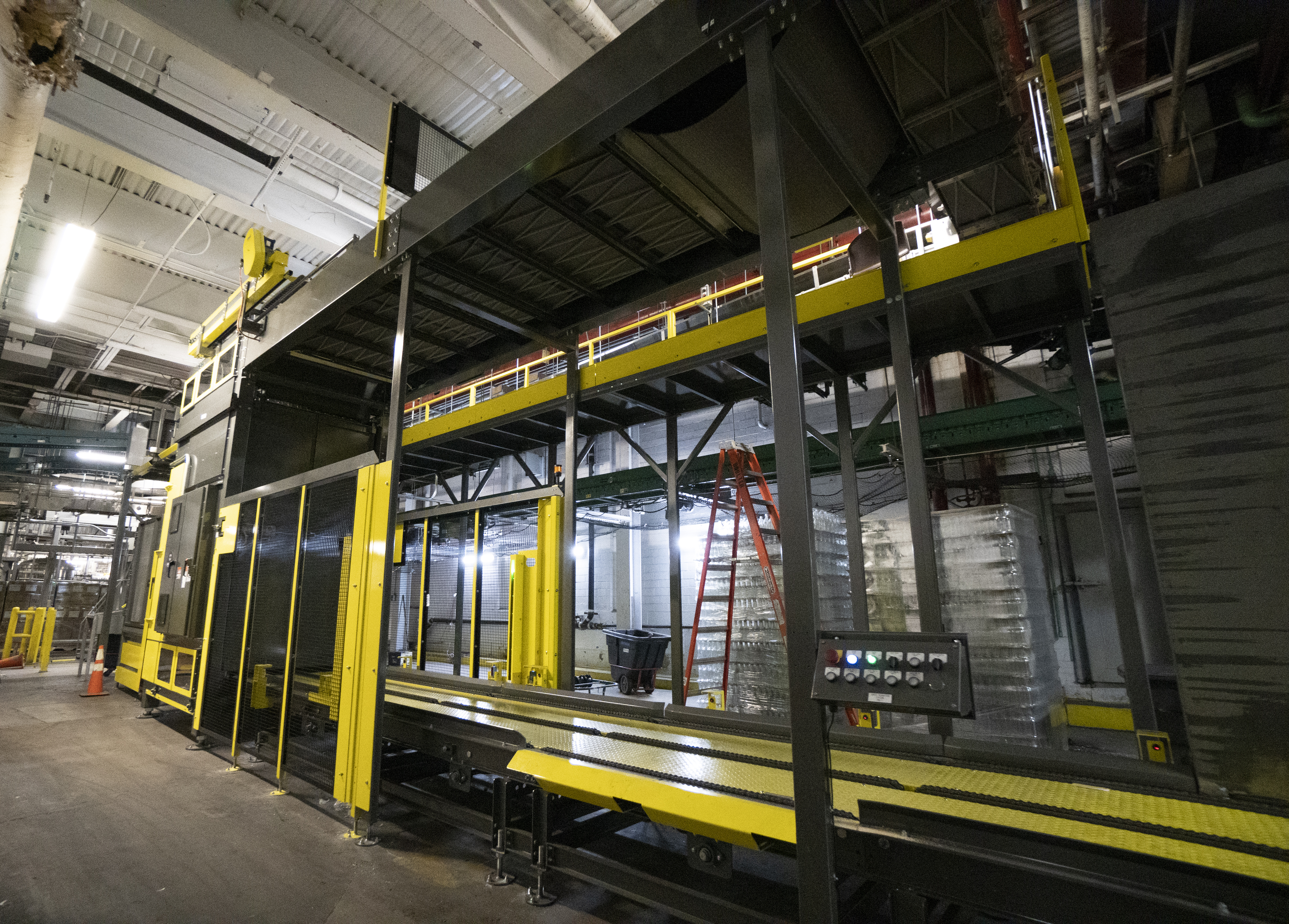 Large palletizer unit at the Genesee Brewery